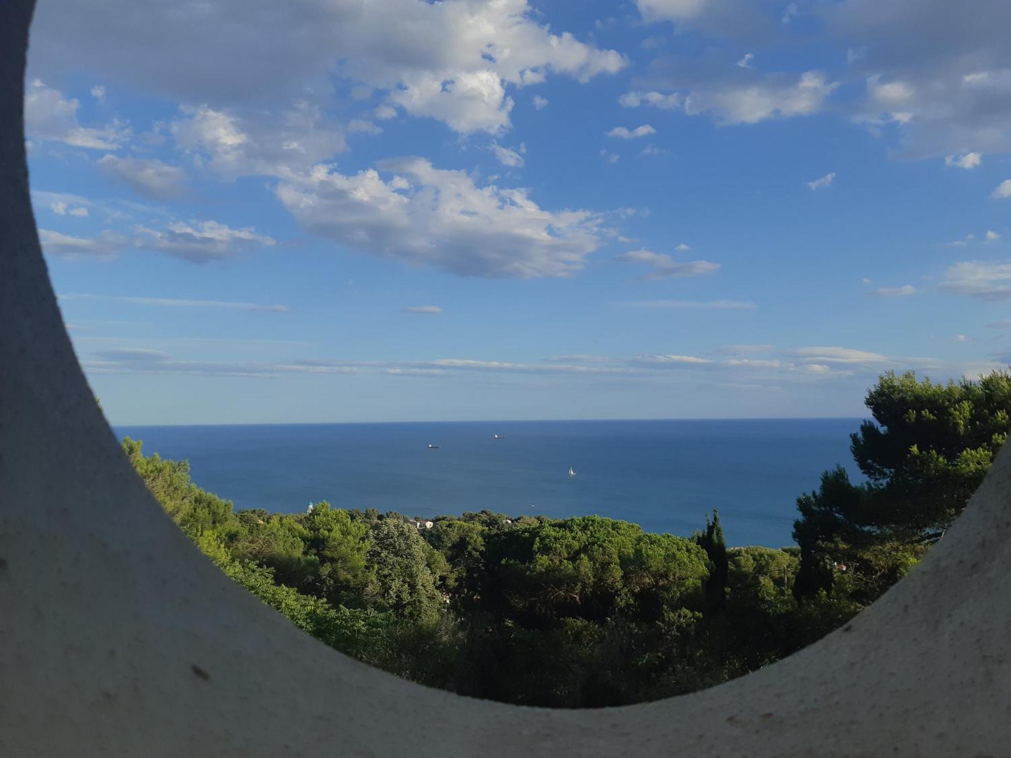 Haut De Villa Au Mont St Clair Vue Exceptionnelle Mer Et Foret Terrasses, Piscine, Petanque, Solarium Prives Sete Exterior photo
