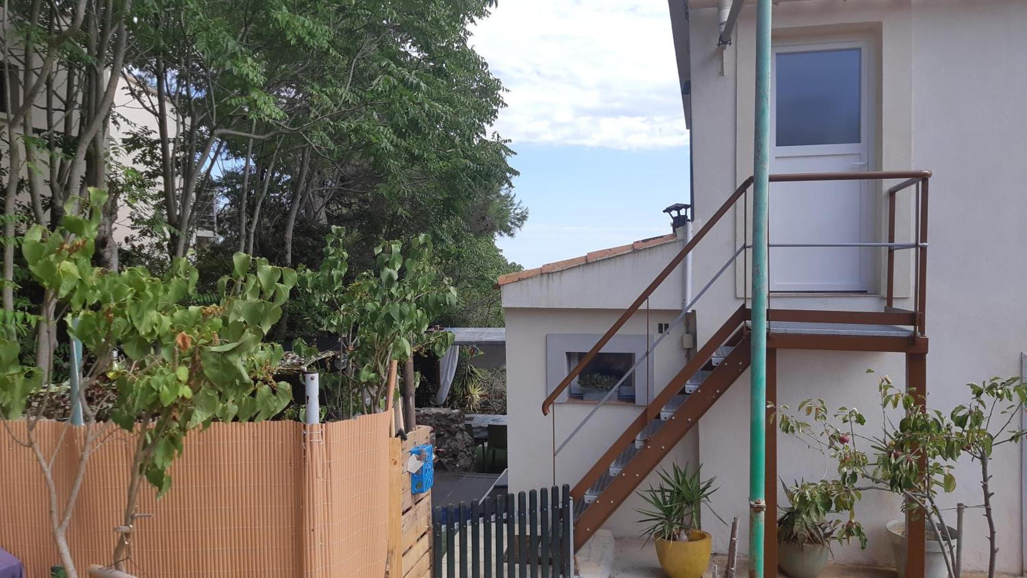 Haut De Villa Au Mont St Clair Vue Exceptionnelle Mer Et Foret Terrasses, Piscine, Petanque, Solarium Prives Sete Exterior photo